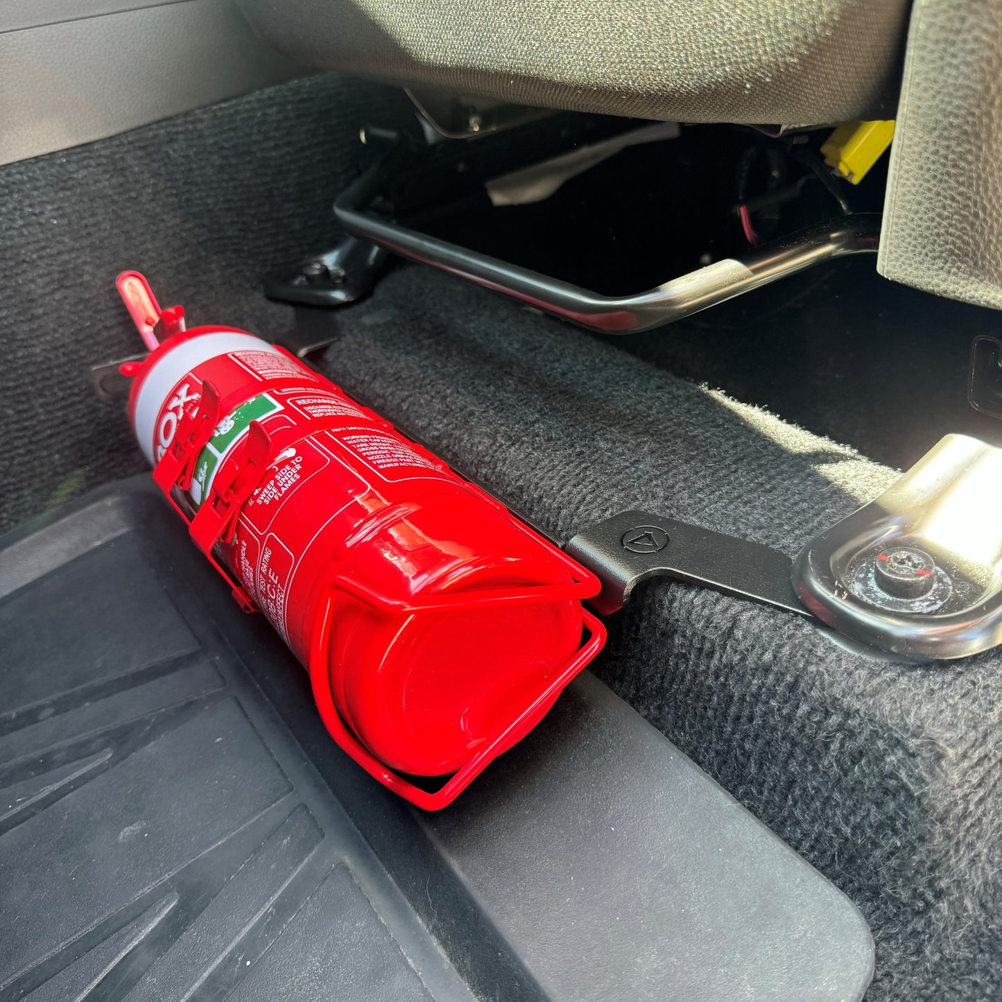 Isuzu D-MAX 3rd Gen & MU-X 2nd Gen Fire Extinguisher Bracket