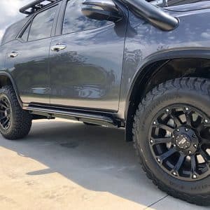 Toyota Fortuner ANGLED Rock Sliders / Side Steps – P/C Ally Checkerplate Tread